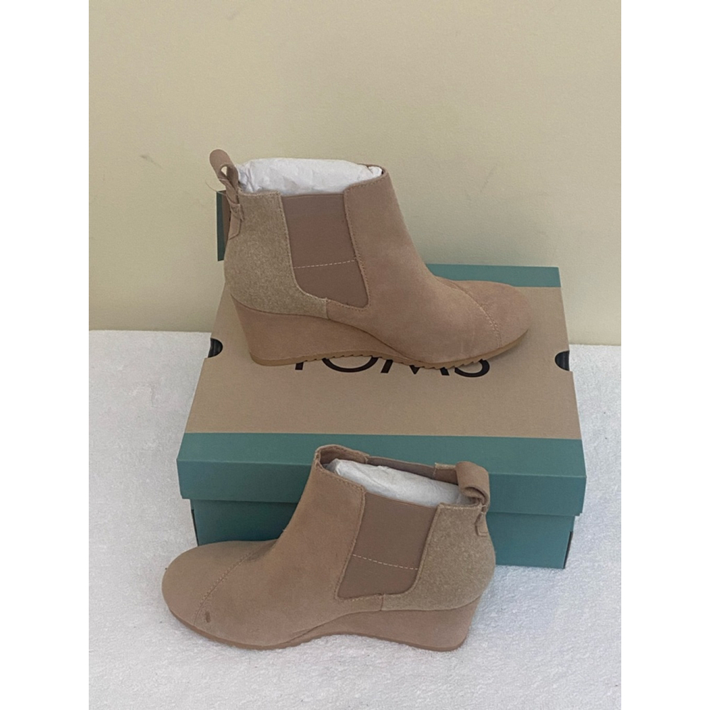 Women's TOMS Beige Suede Wedge Ankle Boots Size 7.5